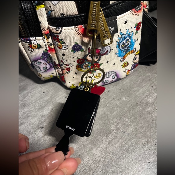 Loungefly Villians Backpack,Wallet and Keychain mirror - Picture 4 of 11